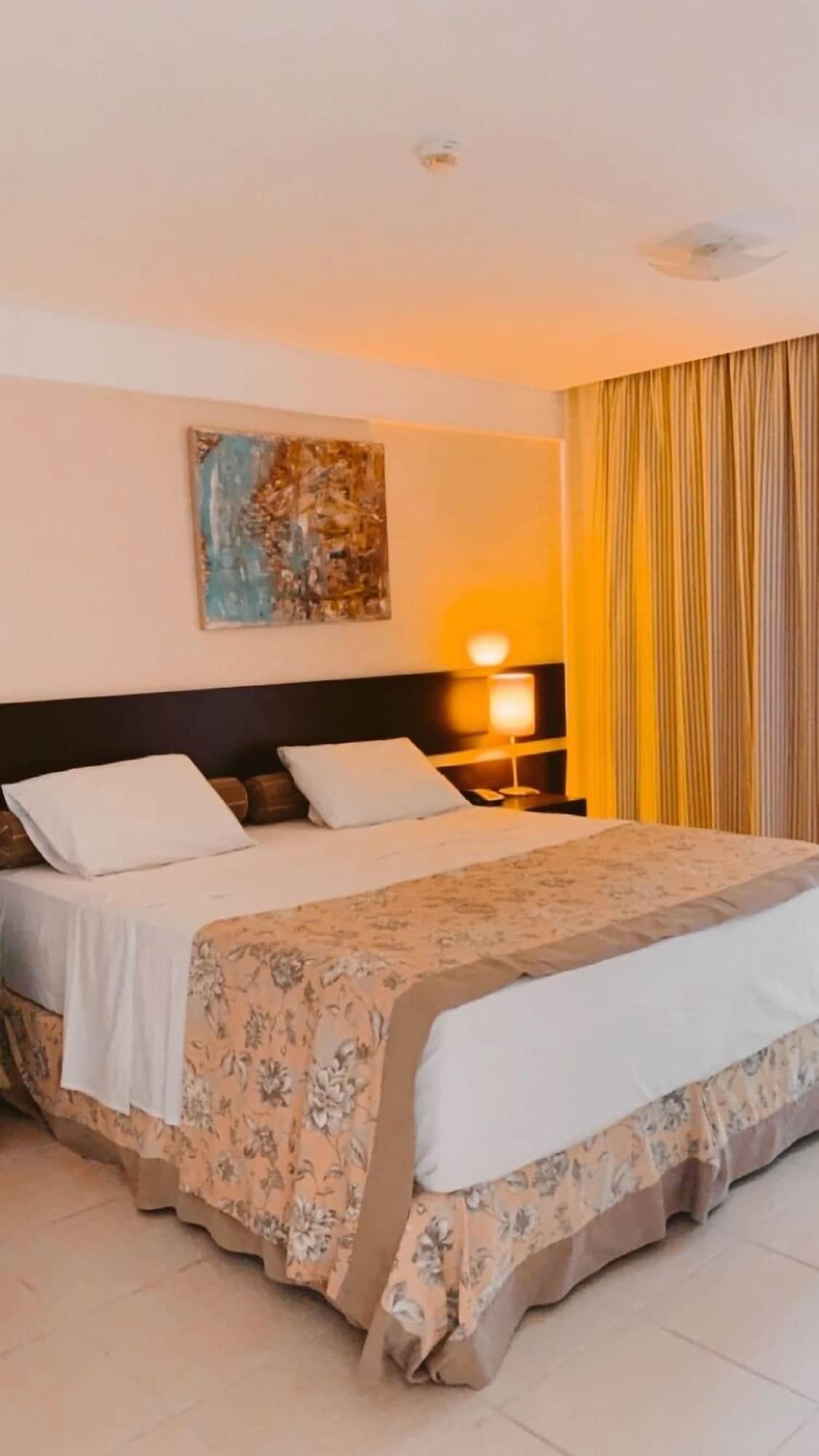 America Towers 4*